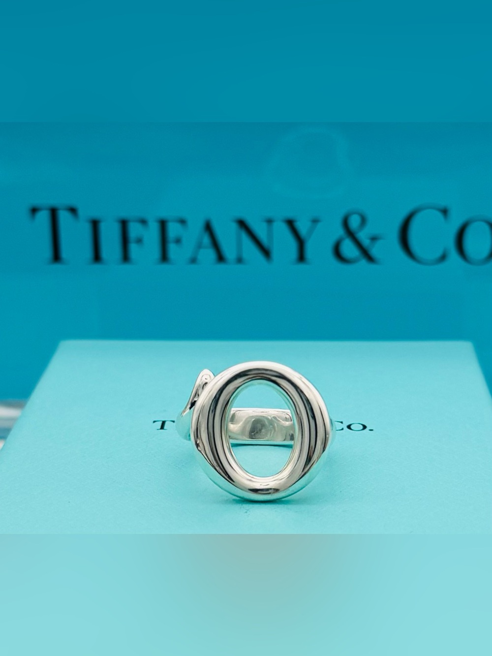 Tiffany & Co. Elsa Peretti Sevillana O ring size 8